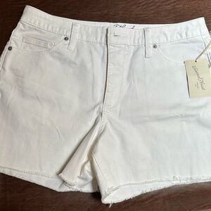 Vintage Thread White Jean Shorts